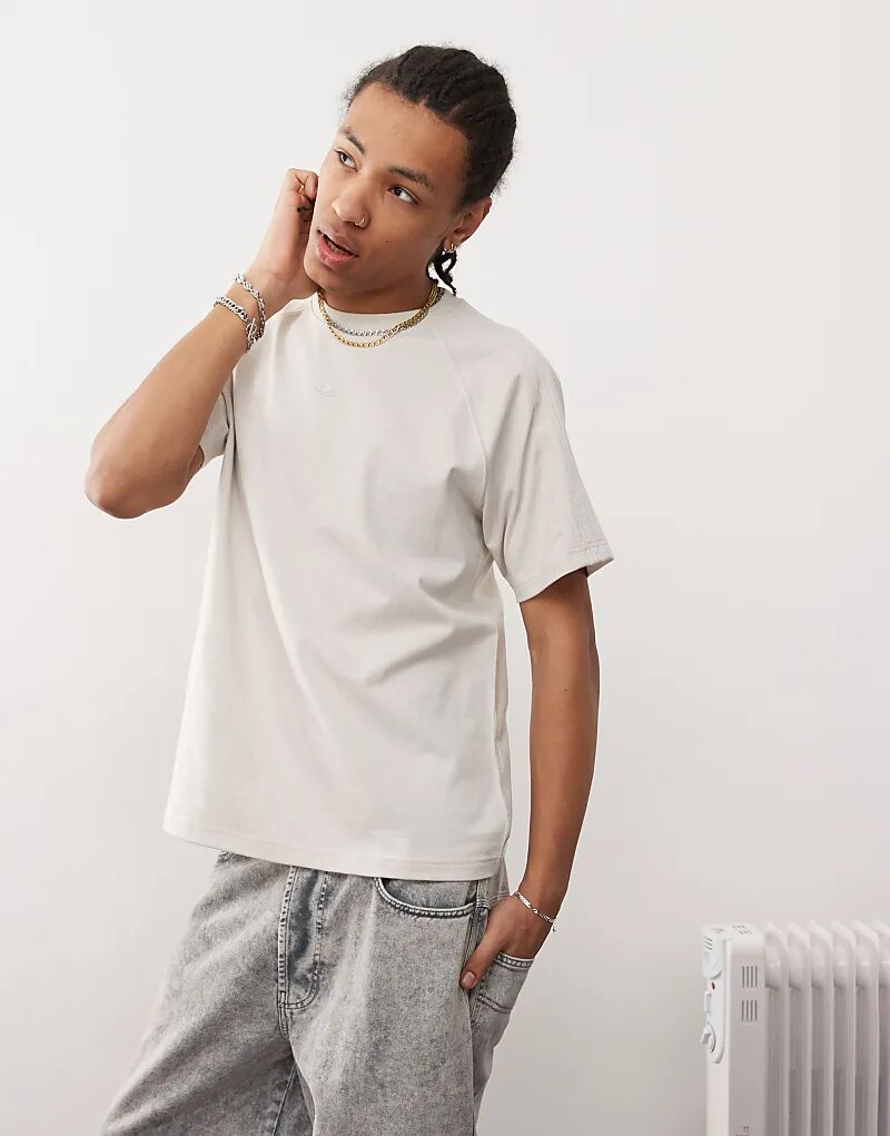 

Футболка Premium Essentials серого цвета adidas Originals