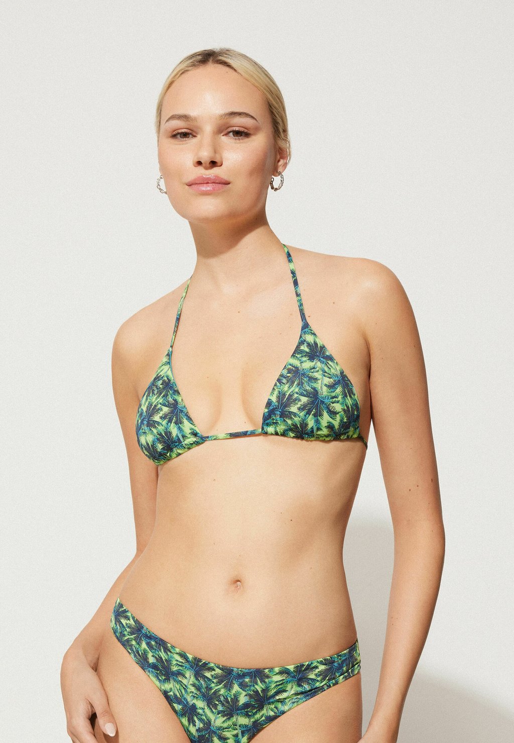 

Верх бикини TROPIC ISLAND Tezenis, зеленый