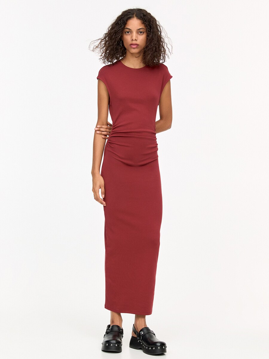 

Платье Pull&Bear, цвет Rusty red