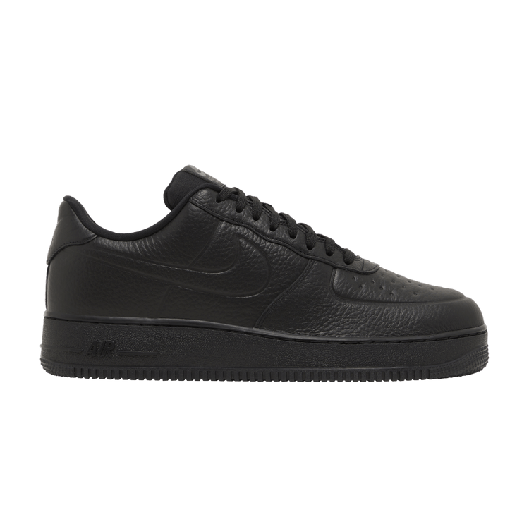 

Кроссовки Nike Air Force 1 '07 Pro-Tech 'Triple Black', черный