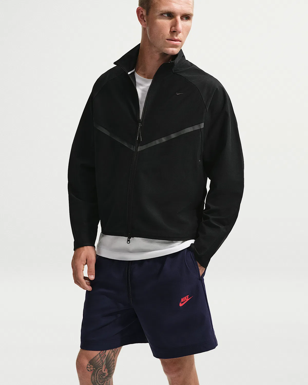 Мужские шорты Nike Tech Woven, Blackened Blue/University Red — фото 4