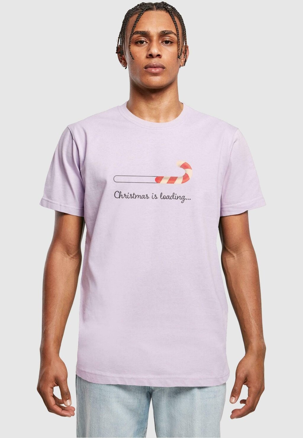

Футболка с принтом CHRISTMAS LOADING ROUND NECK Merchcode, сиреневый