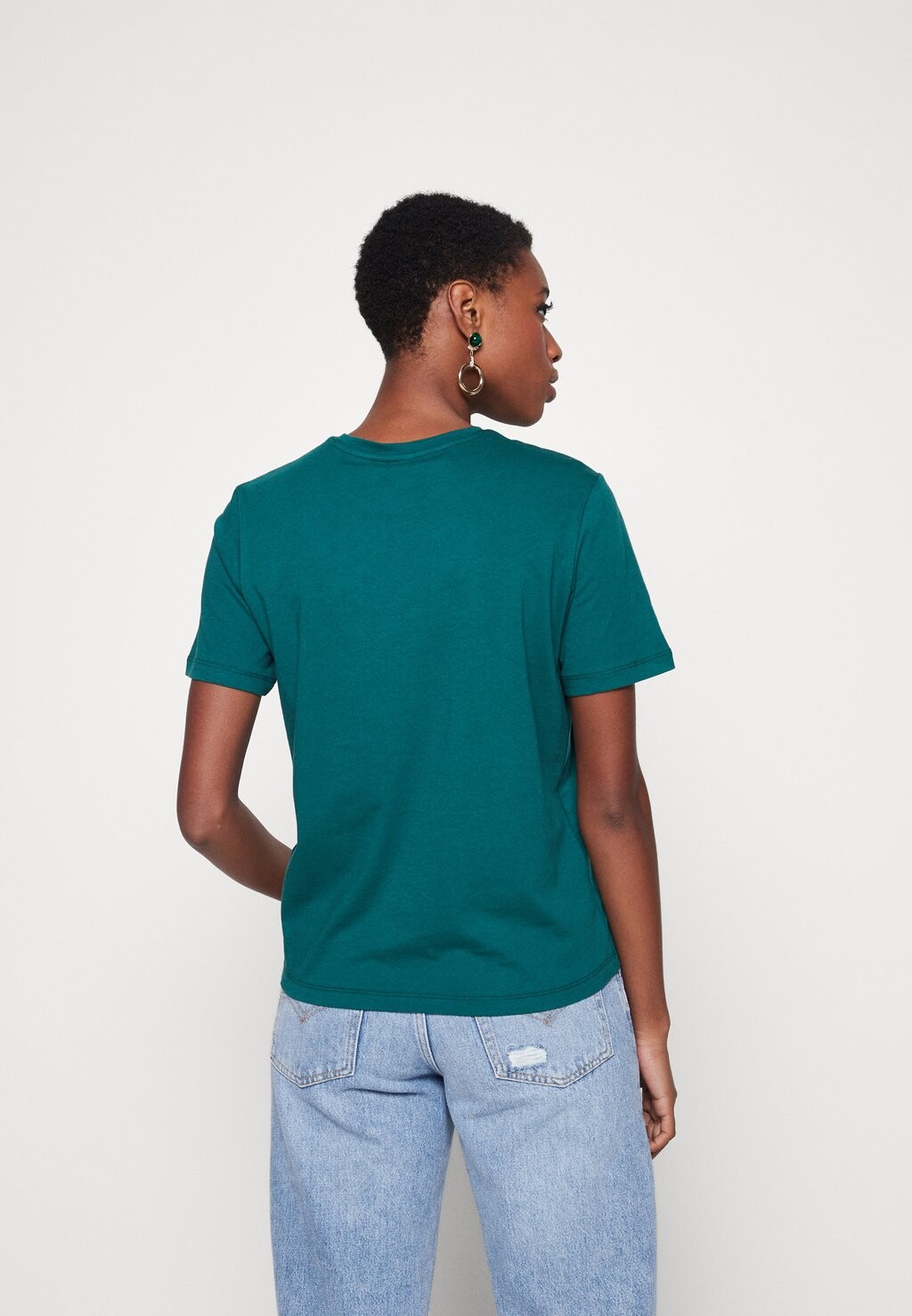 

Футболка с принтом ONLDISNEY CHRISTMAS BOX ONLY, зеленый