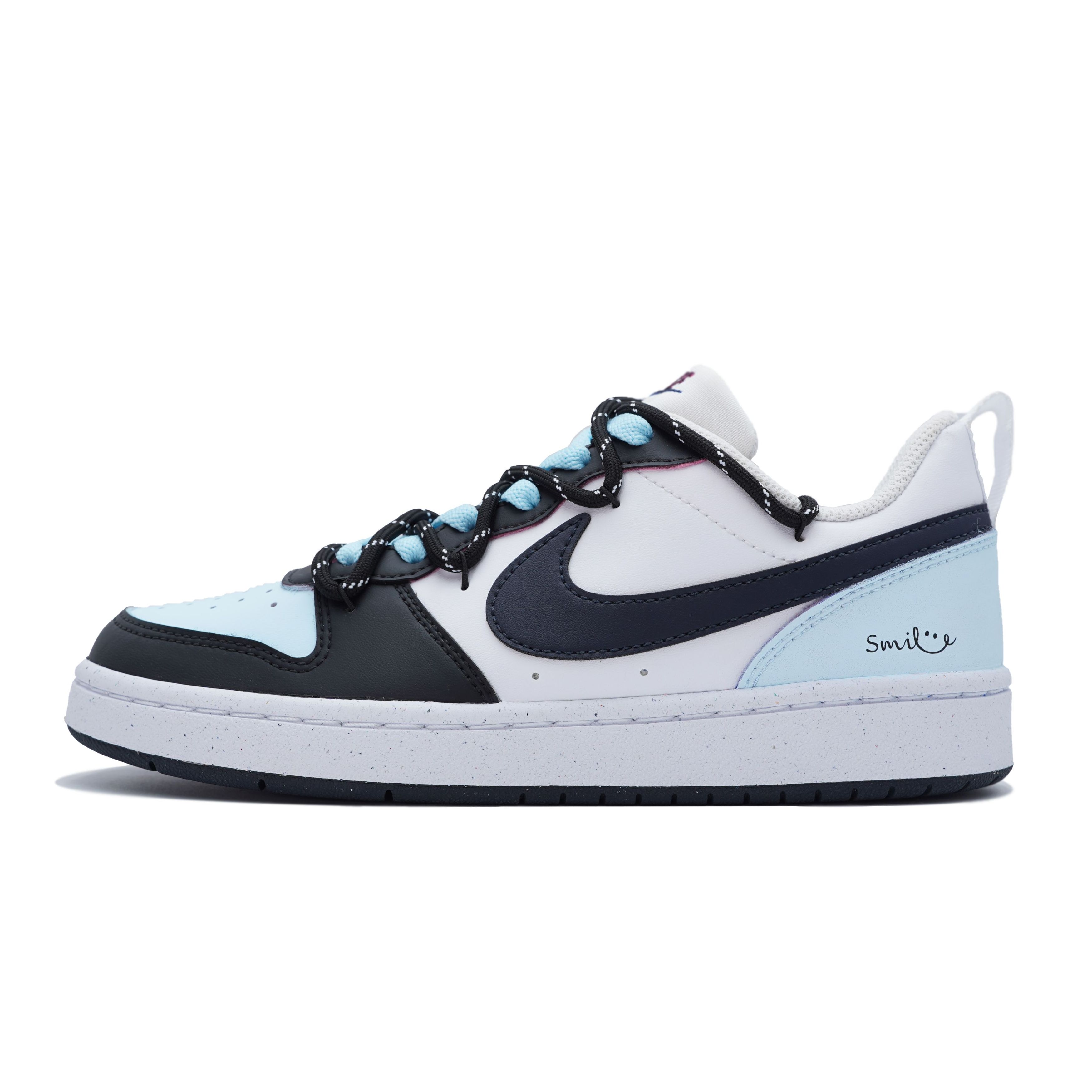 

Nike Court Borough Cerulean Smile устойчивые к истиранию низкие скейтбордские кроссовки Blue детские