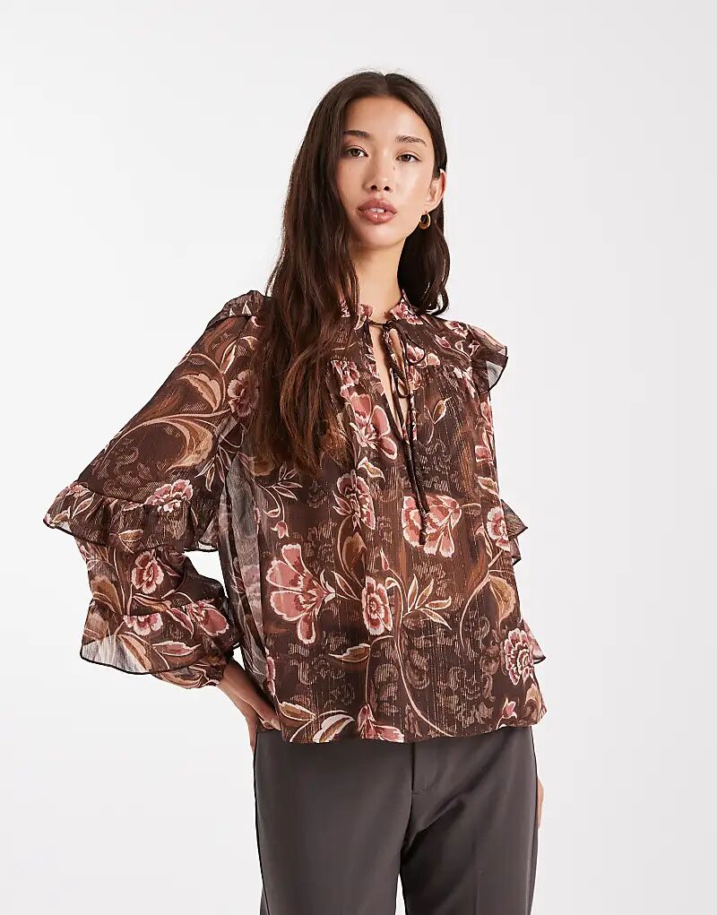 

Блузка New Look с воланами на рукавах, коричневого цвета с цветочным принтом