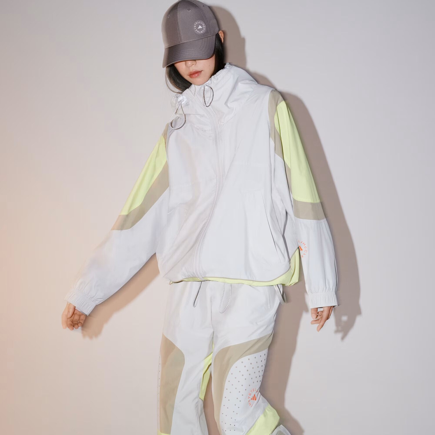 

Тканый спортивный топ by Stella McCartney Adidas, цвет Chalk Pearl/Blush Yellow
