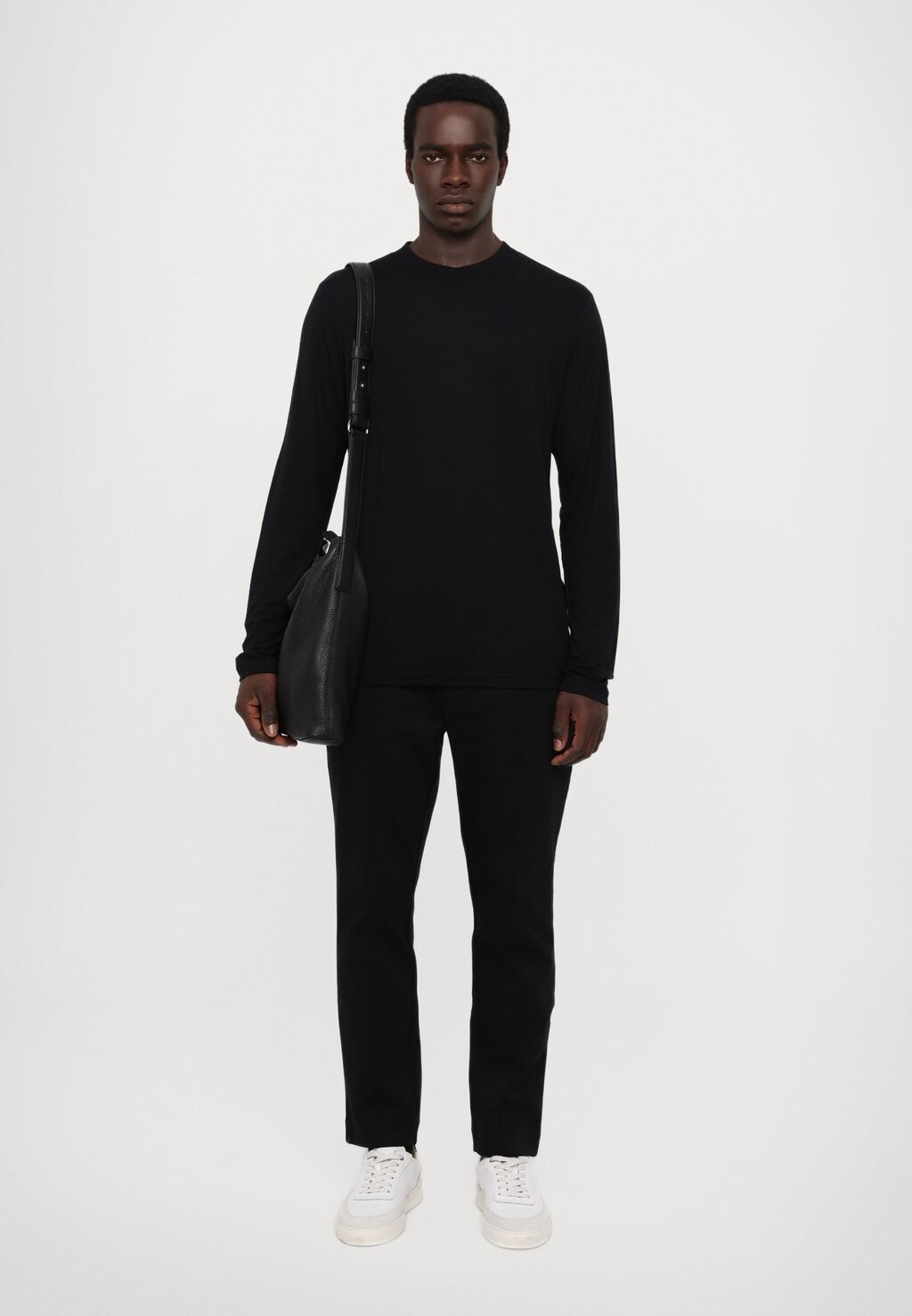 

Топ с длинными рукавами ARNIE MOCK NECK J.LINDEBERG, черный