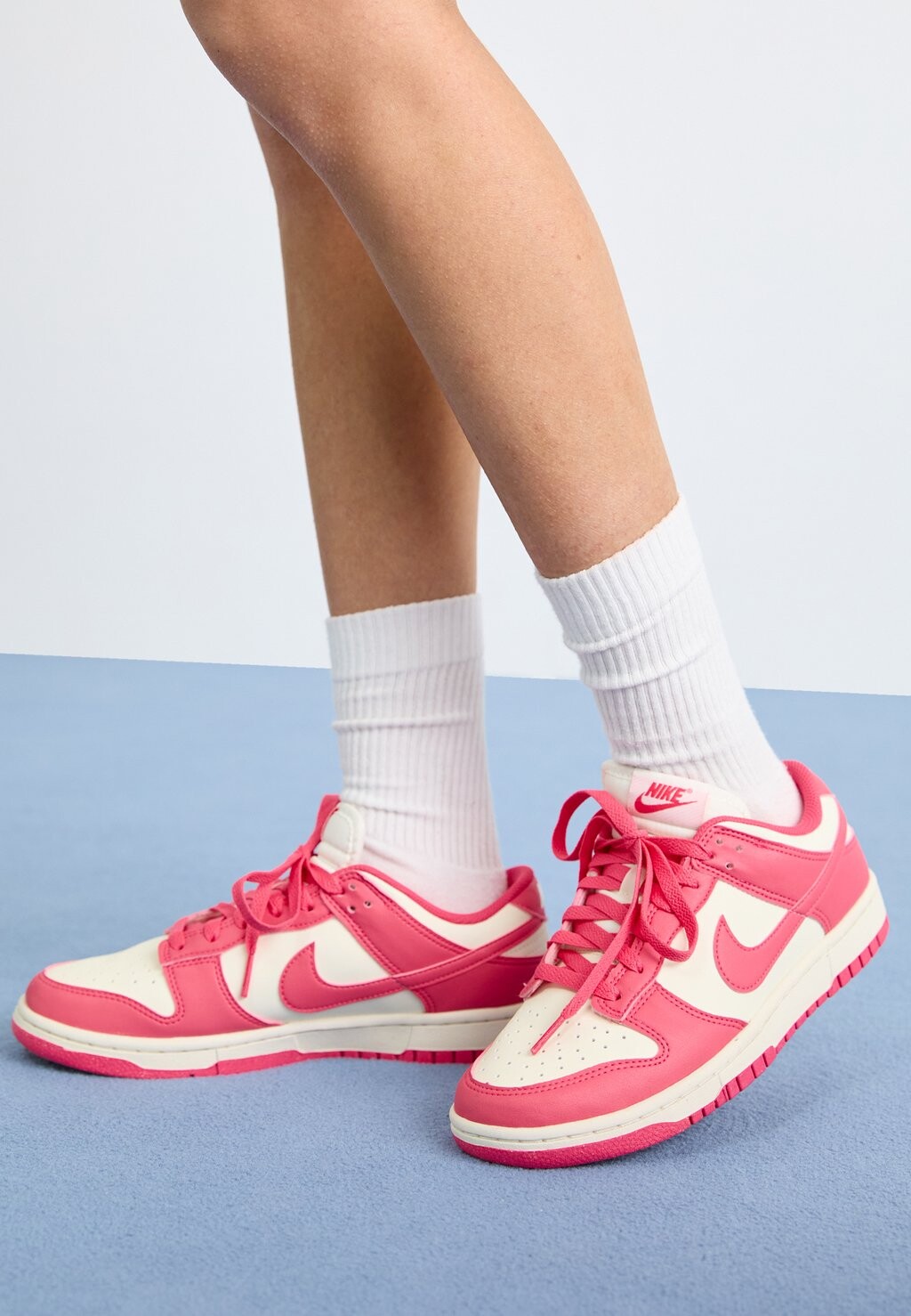 Кроссовки на шнуровке DUNK LOW NEXT NATURE Nike, красный — фото 4
