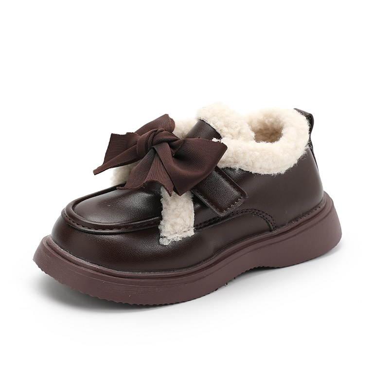 

Противоскользящие амортизирующие устойчивые к истиранию терморегуляция низкие детские кожаные ботинки kids' ROBINHOOD, коричневый