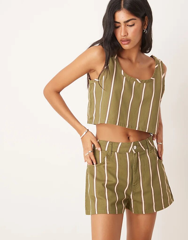 

Укороченный джинсовый топ в полоску от ASOS DESIGN — часть комплекта