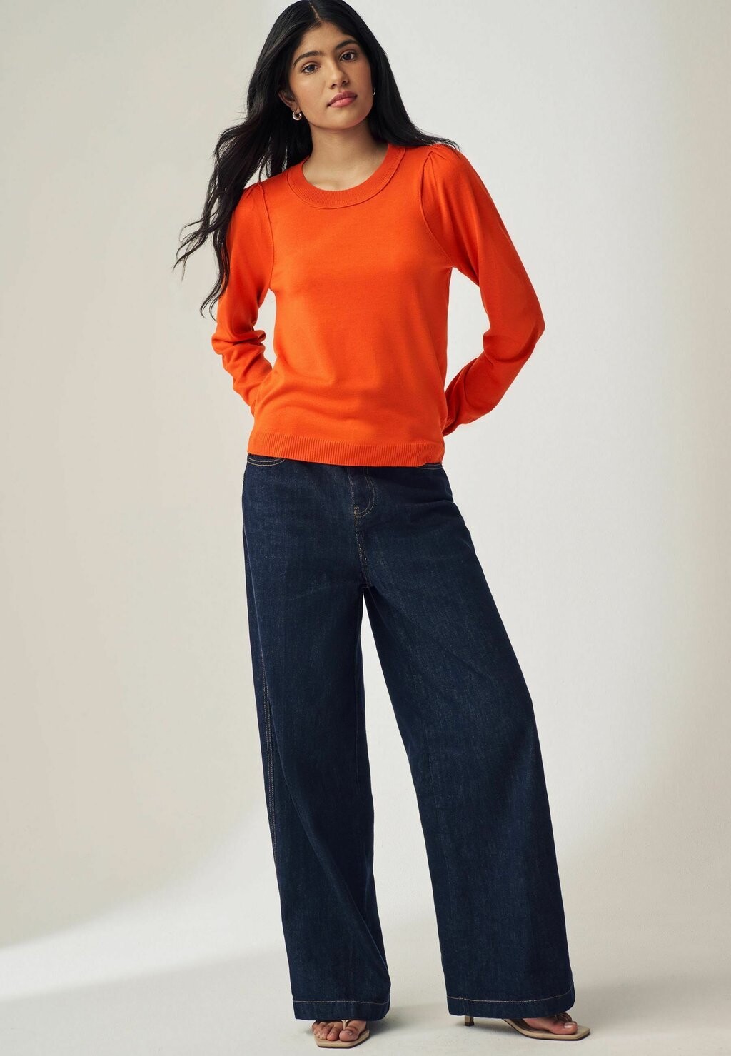 

Джемпер CREW NECK LONG SLEEVE REGULAR FIT Next, оранжевый