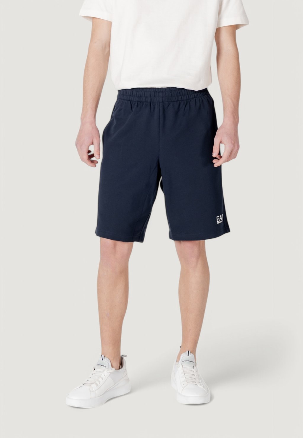 

Спортивные шорты EA7 Emporio Armani, светло-голубой
