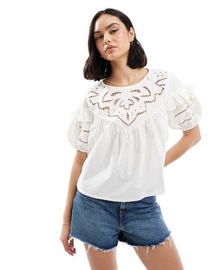 

Белая блузка викторианского цвета из поплина с ажурным вырезом Miss Selfridge