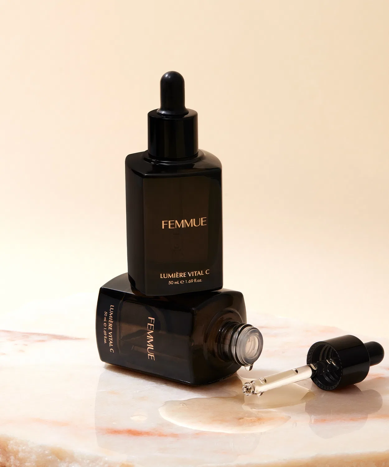 Сыворотка Femmue — Для лица витаминная C Lumiere Vital C BIG