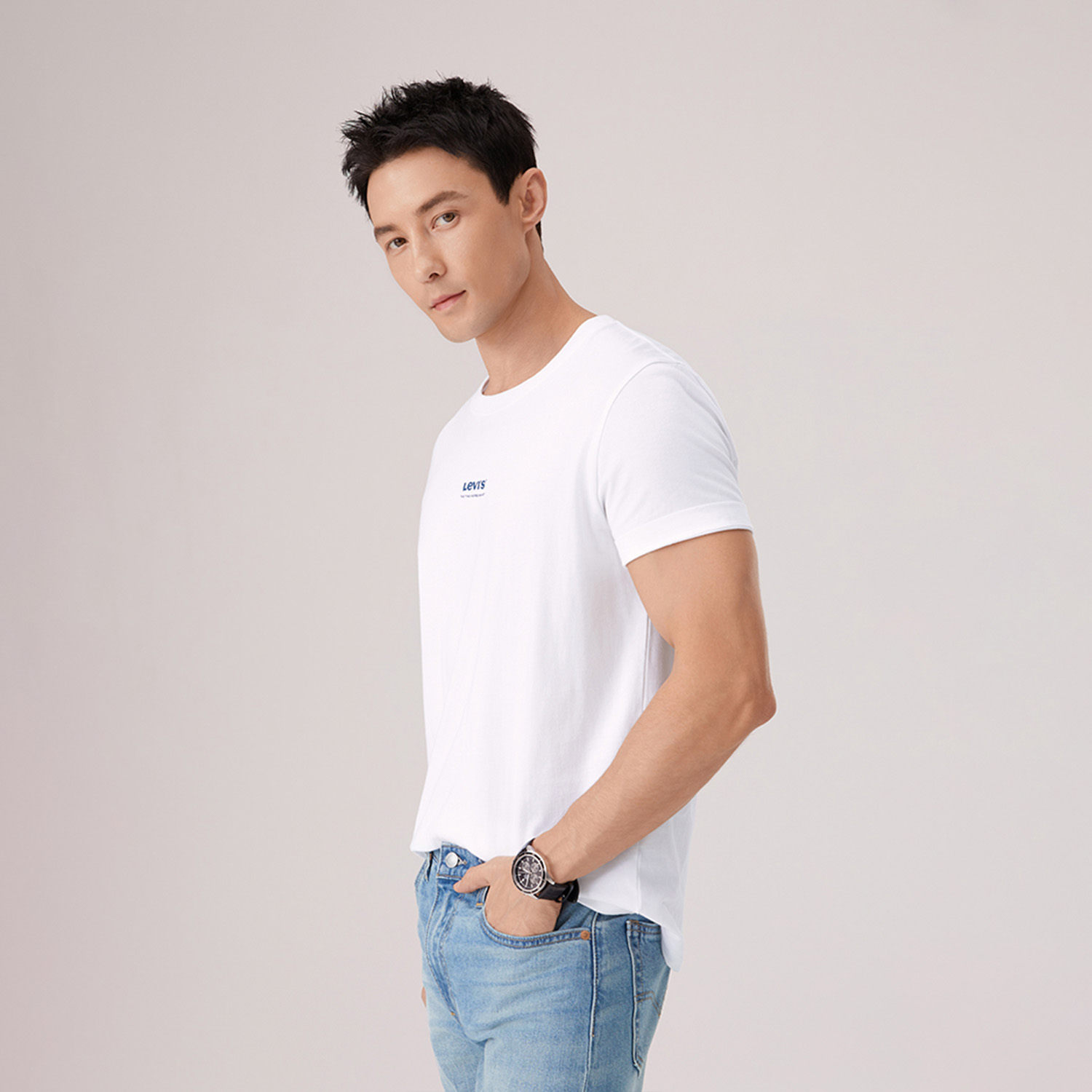 Levis Футболки унисекс белые с круглым вырезом — фото 4