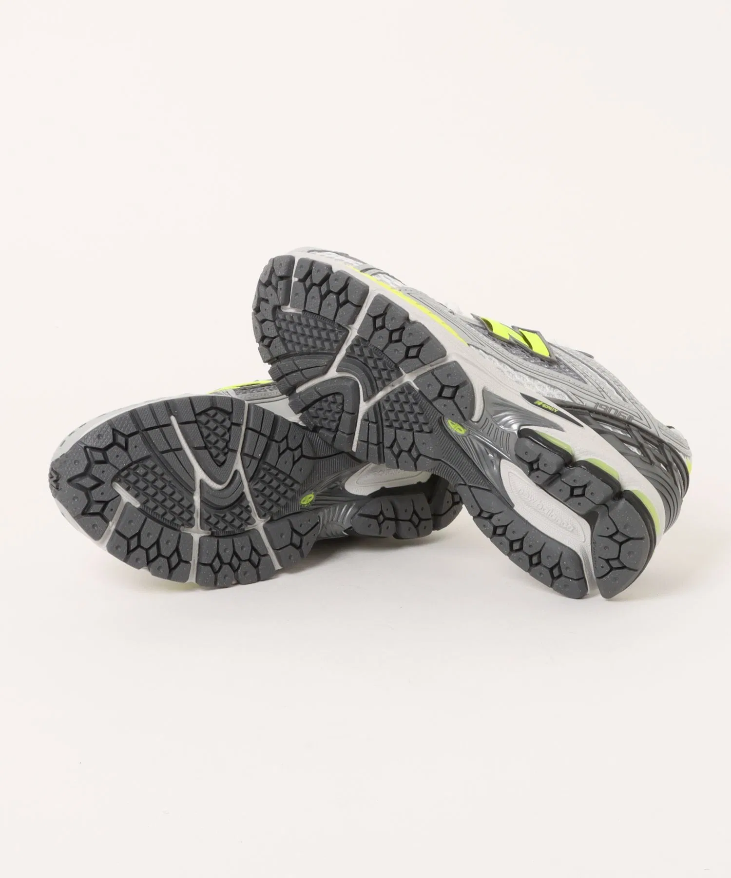 Мужские кроссовки из искусственной кожи New Balance U1906 52H серебристые — фото 3