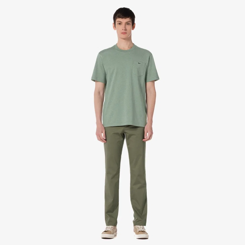 Мужские брюки чинос зауженного кроя цвета хаки от Lacoste