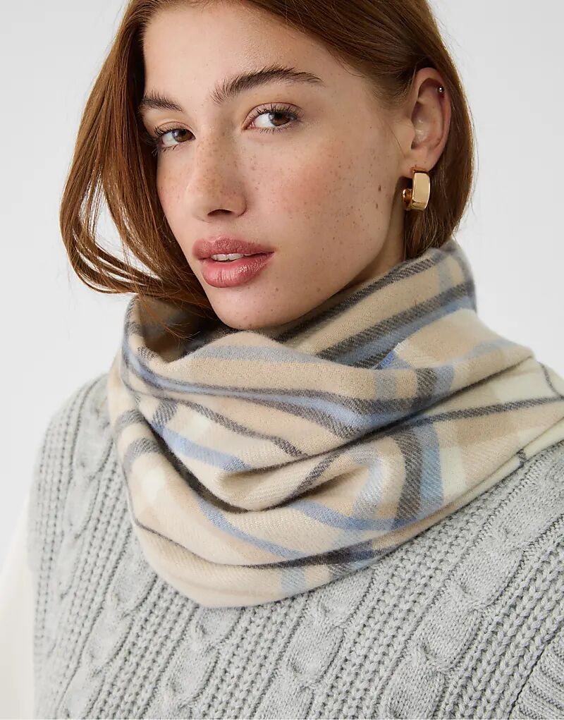 

Клетчатый шарф Stradivarius бежевого цвета