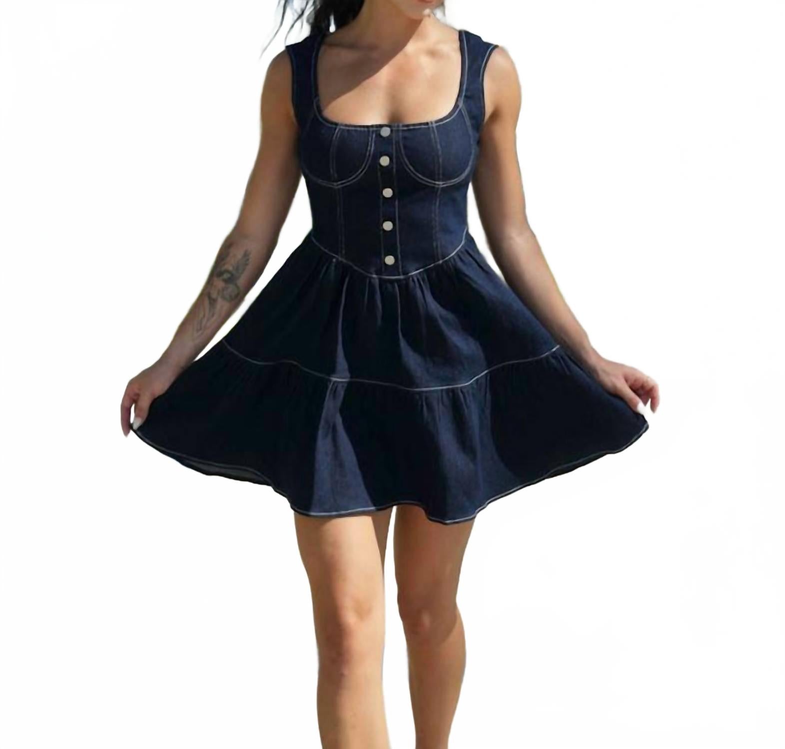 

Джинсовое платье кукла в темно-синем Pretty Garbage