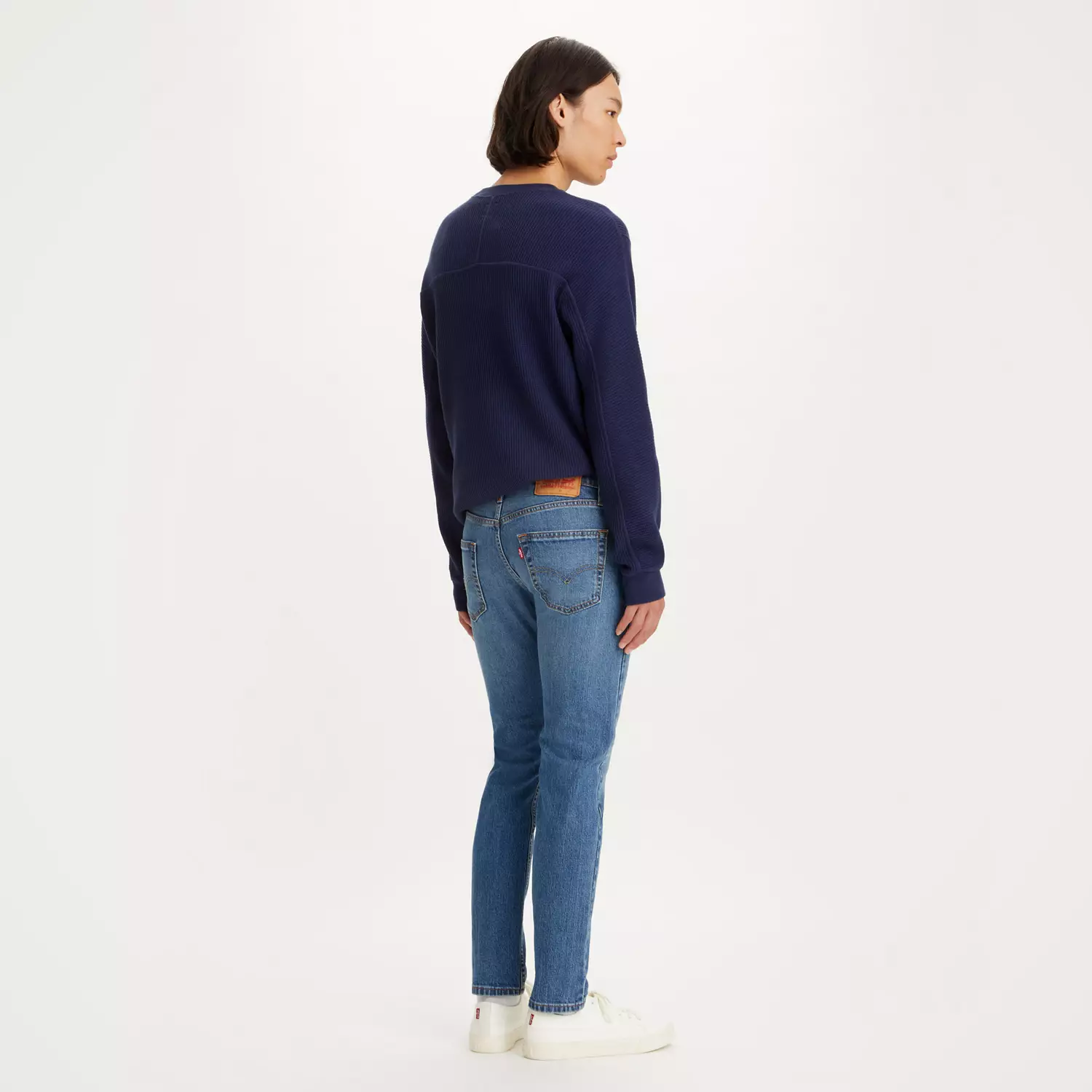 Мужские джинсы зауженного кроя 502 Levi's, цвет Come Closer - Medium Wash - Stretch — фото 3