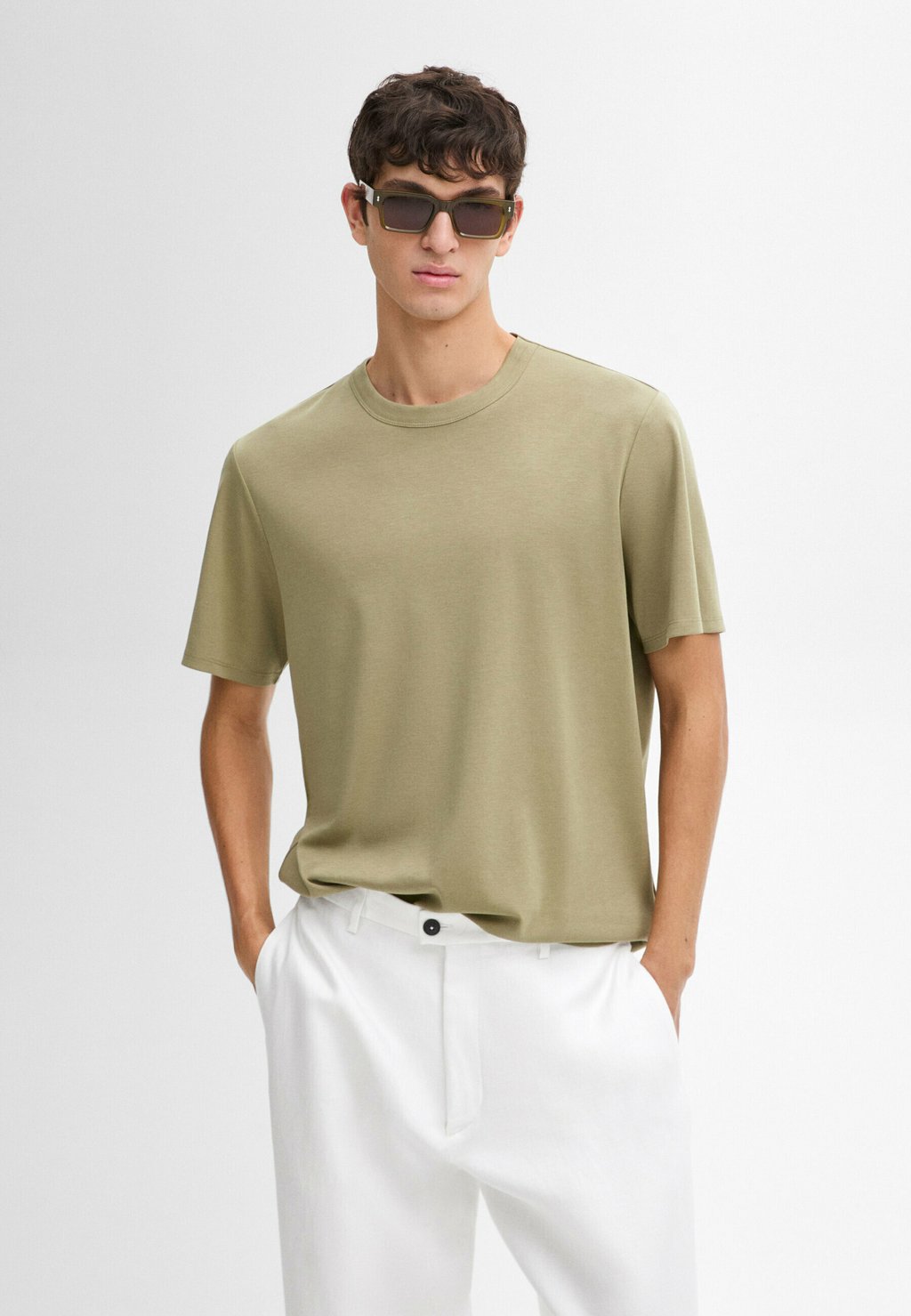 

Базовая футболка SHORT SLEEVE Massimo Dutti, светло-зеленый