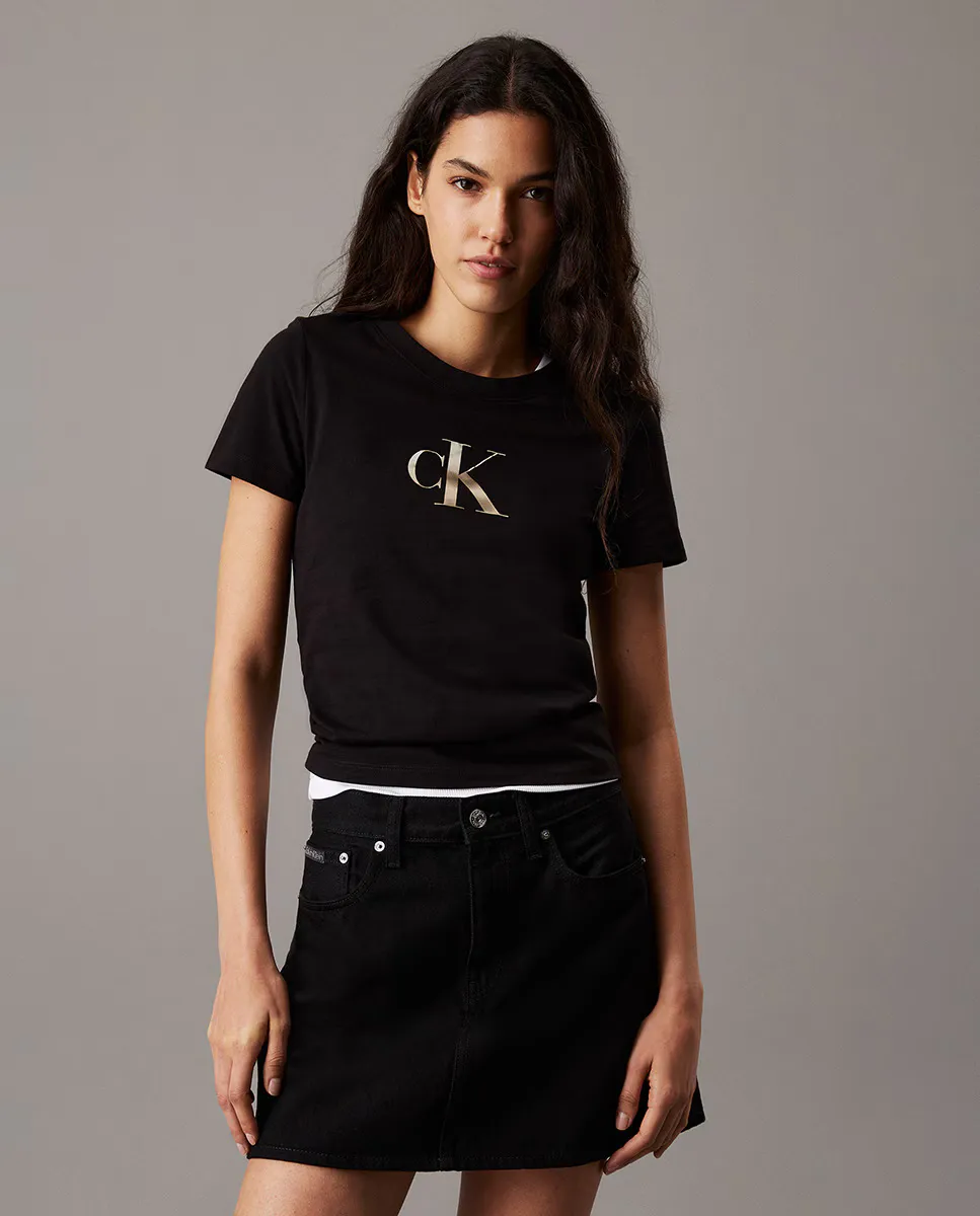 

Женская футболка облегающего кроя с короткими рукавами Calvin Klein Jeans, черный