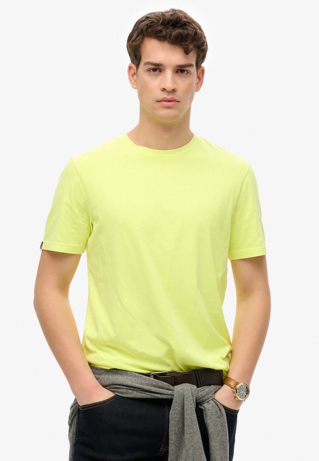 

Базовая футболка ESSENTIAL Superdry, желтый