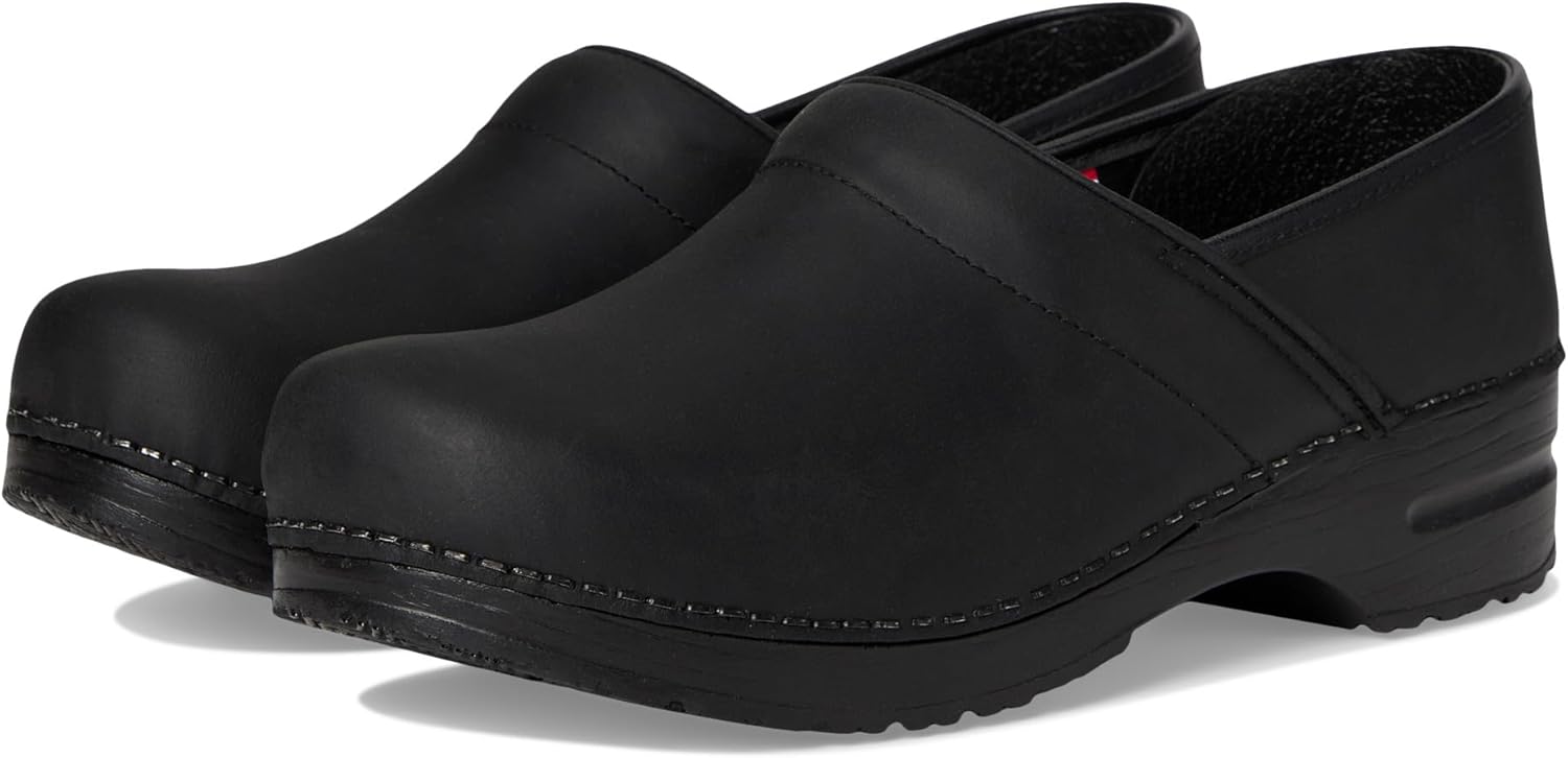 Профессиональный сабо Sanita Men's Oiled Nubuck Clog, черный
