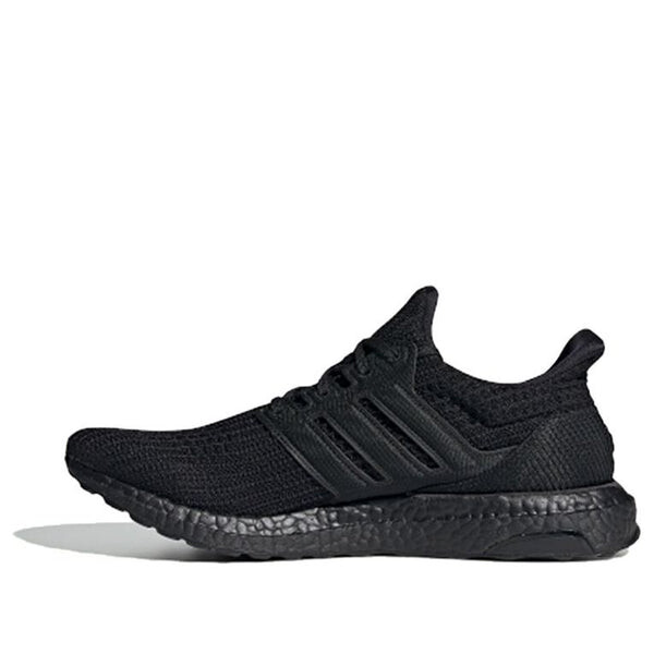 

Кроссовки ультрабуст у Adidas, черный