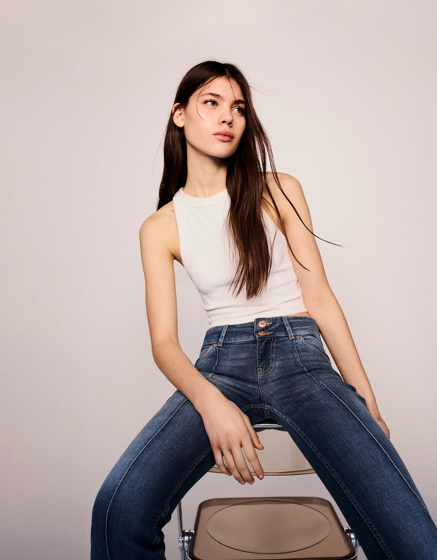 

Джинсы boot-cut с низкой посадкой Bershka, синий