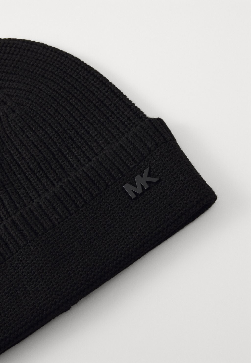 

Шапка SHAKER CUFF HAT UNISEX Michael Kors, черный