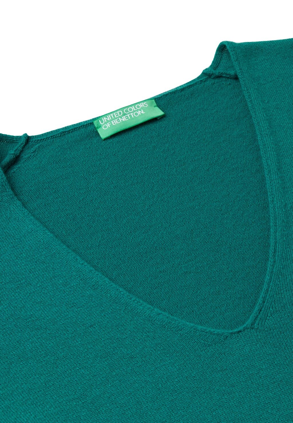 

Джемпер V NECK WITH MINIMAL FINISHES REGULAR FIT United Colors of Benetton, зеленый