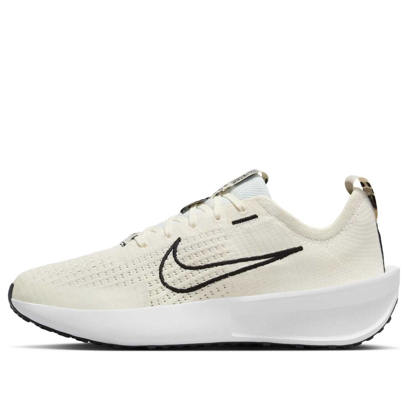Кроссовки (WMNS) Nike Interact Run 'Sail Black'