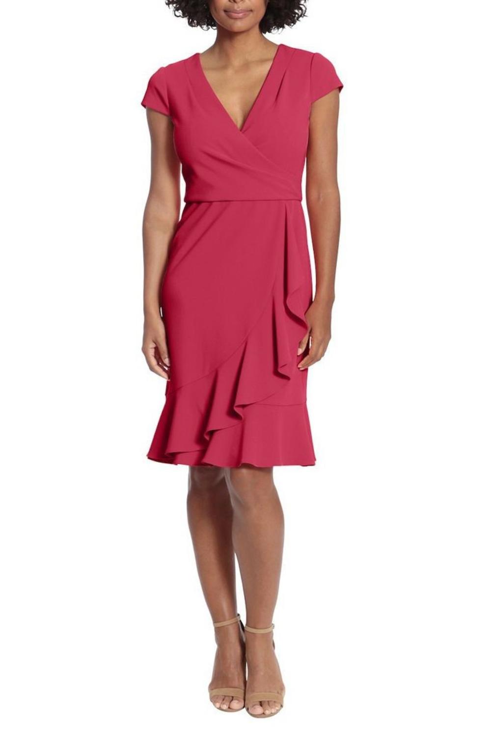 

Платье-футляр с рюшами на воротнике и юбкой в горошек "Cherries Jubilee" London Times, Cherries Jubilee