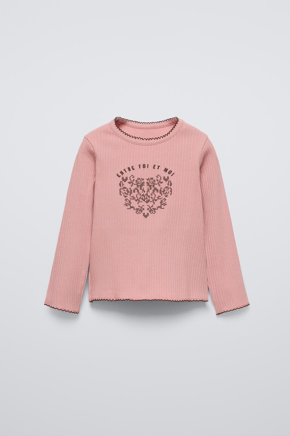 

Футболка с вышивкой в рубчик ZARA, бледно-розовый