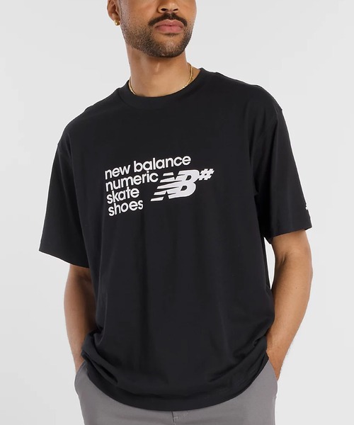 

Футболка с коротким рукавом, цифровым рисунком и логотипом New Balance, черный