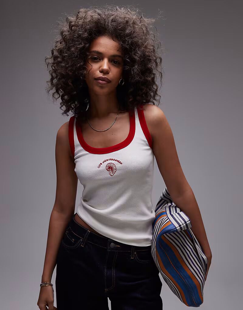 

Вышитый топ Topshop в рубчик с красным контрастом в белом цвете