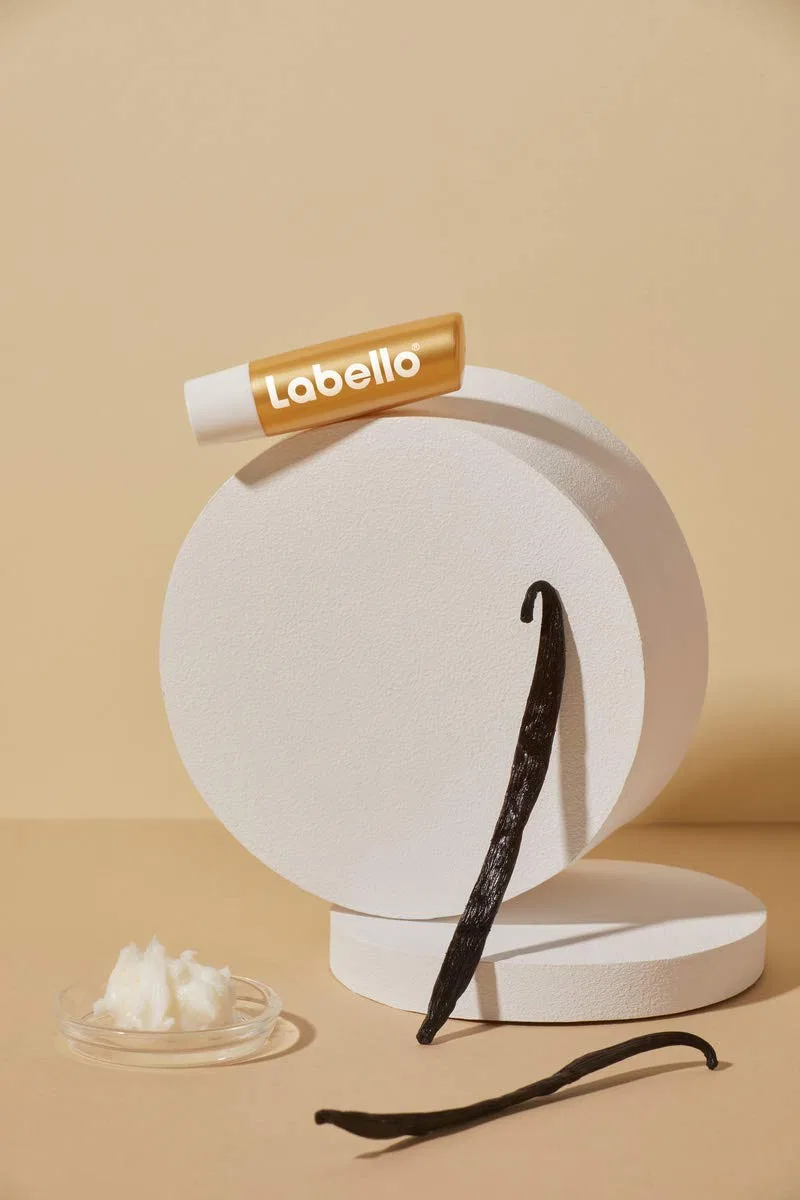 Бальзам для губ Labello Vanilla Buttercream от Nivea, 2 x 5.5 мл Labello — фото 4