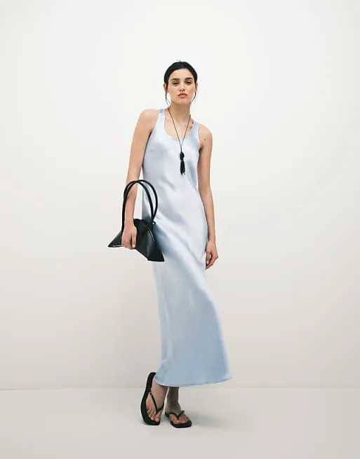 

Бледно-голубое атласное платье макси ASOS DESIGN