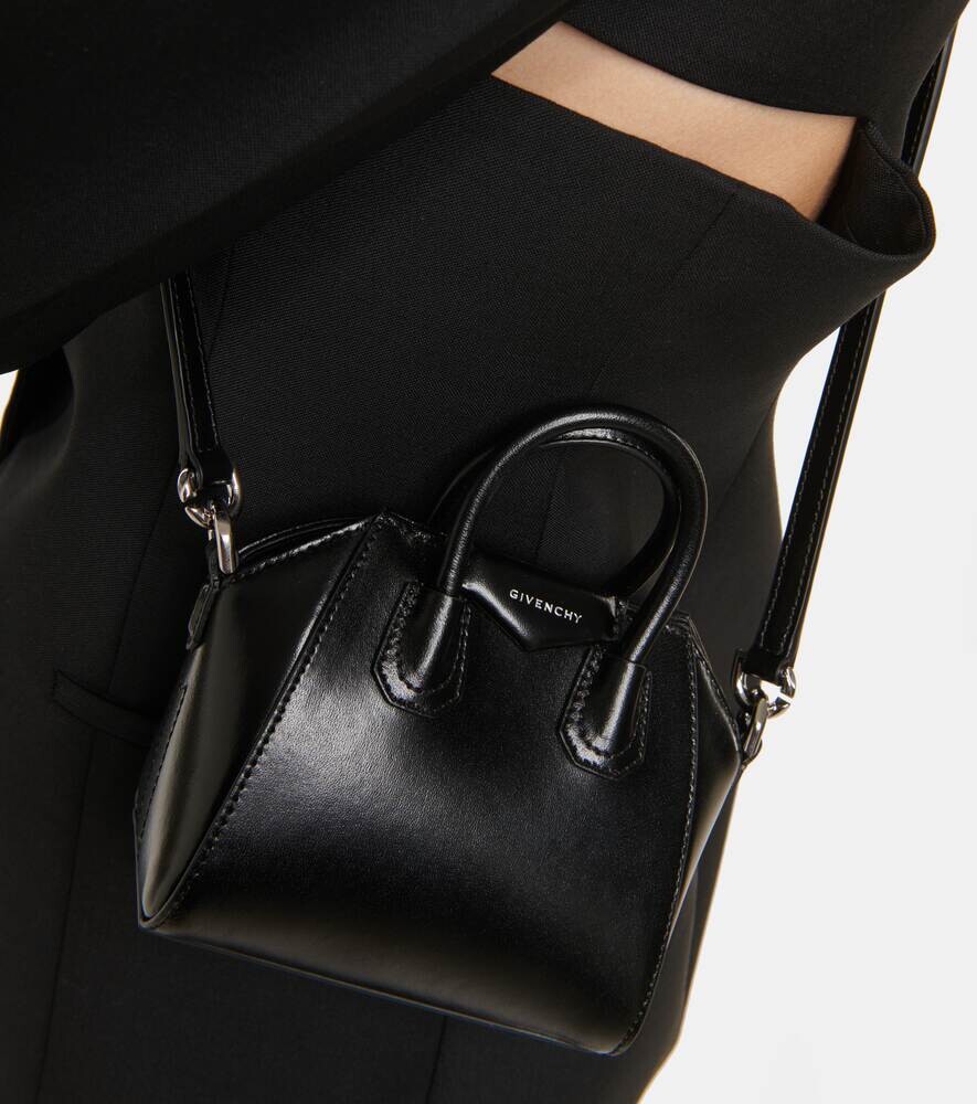 

Сумка-тоут Givenchy Antigona Micro, черный
