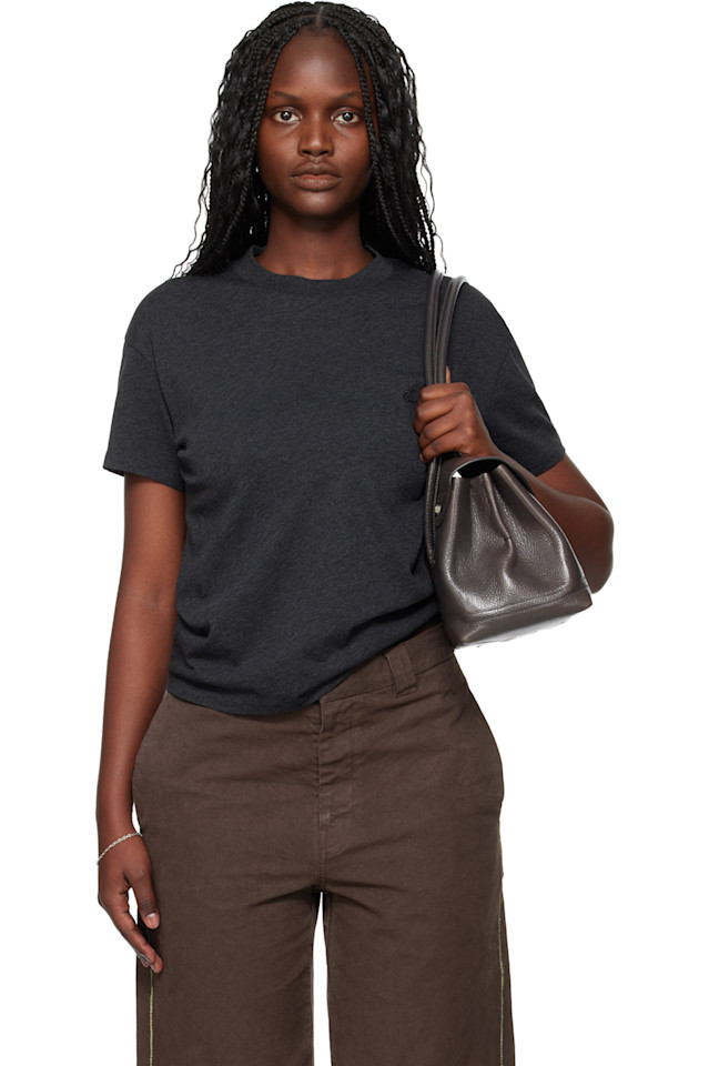 

Fear Of God Essentials Классическая футболка серого цвета с вышивкой на тему праздников