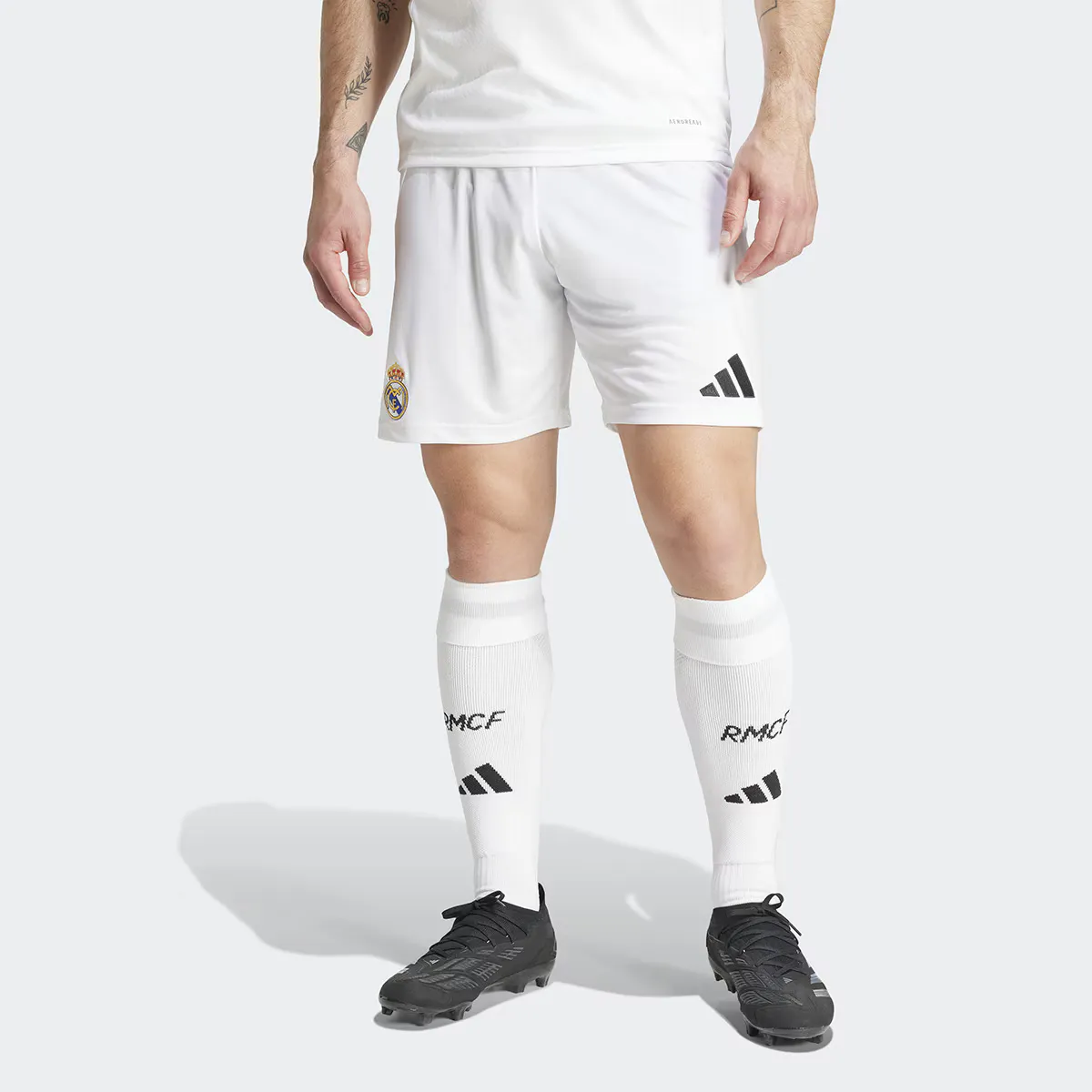 

Мужские шорты 1-й комплект Реал Мадрид CF 2024-2025 Adidas, белый
