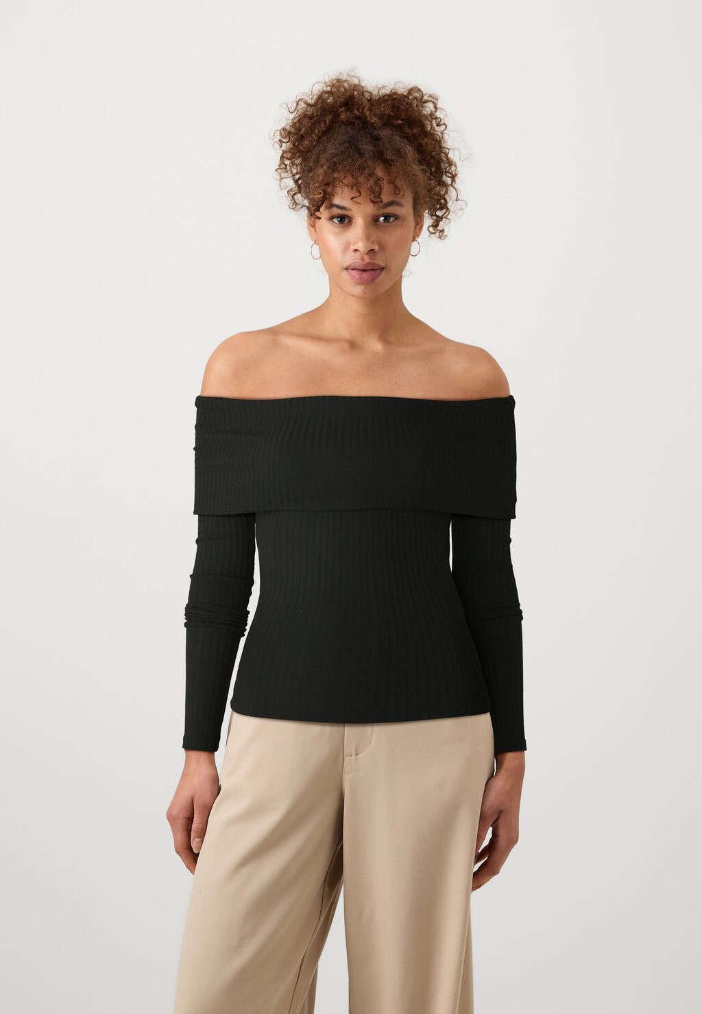 

Топ с длинными рукавами ONLEMMY OFF SHOULDER ONLY Tall, черный