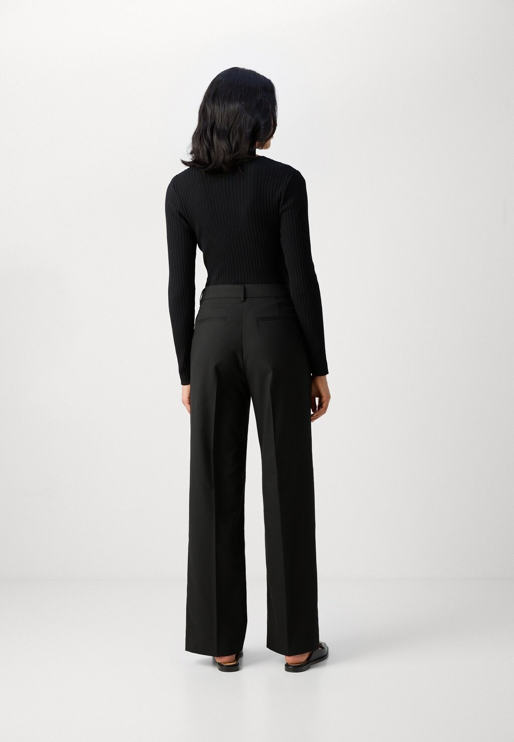 

Брюки CORE EDIE Scotch & Soda, черный