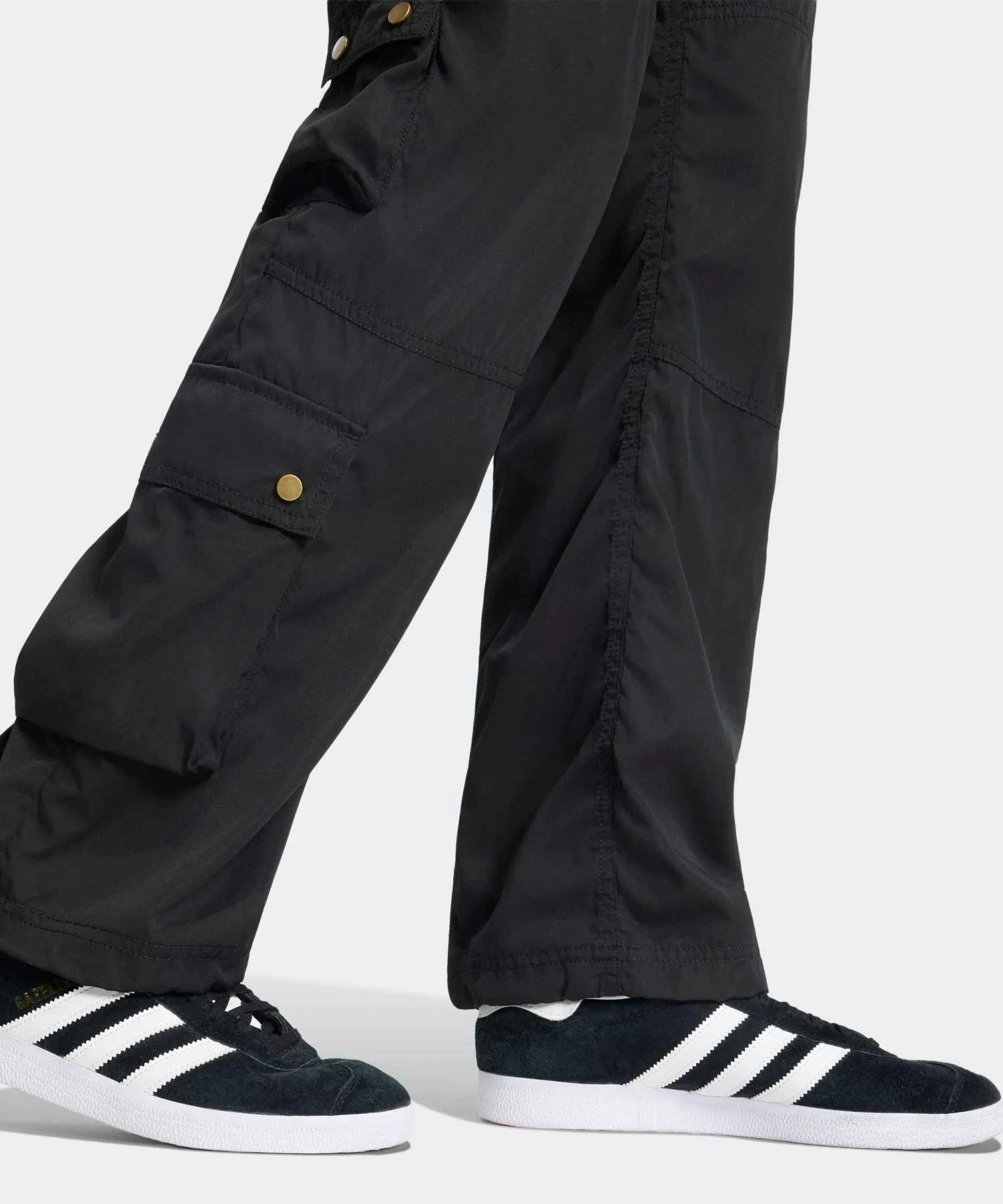 Женские брюки карго adidas Originals чёрные — фото 4