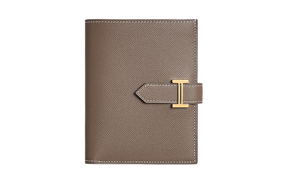 

HERMES Кошелёк Bearn Madame из телячьей кожи женский 18 цвет серый слоновая кость