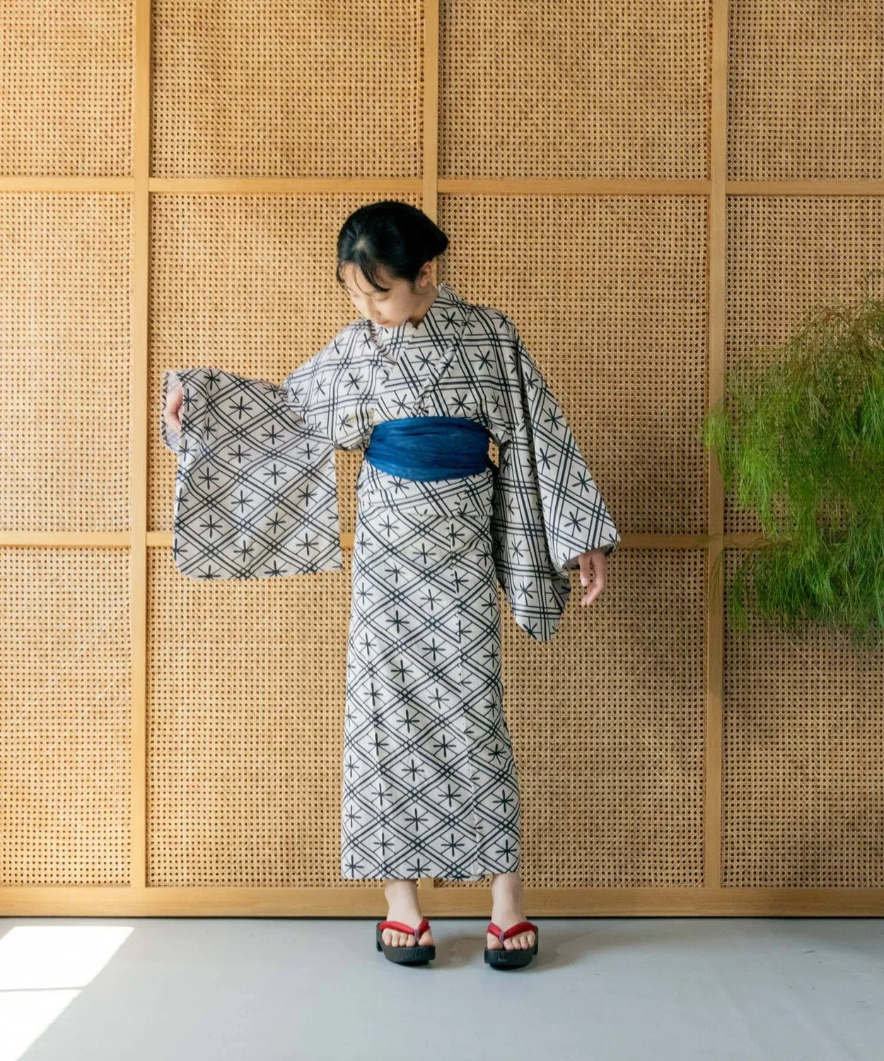 Комплект женского кимоно Yukata Set MOM с брендом ZOZO, цвет бежевый — фото 2