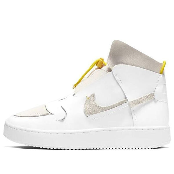 Кроссовки испорчены lx Nike, белый