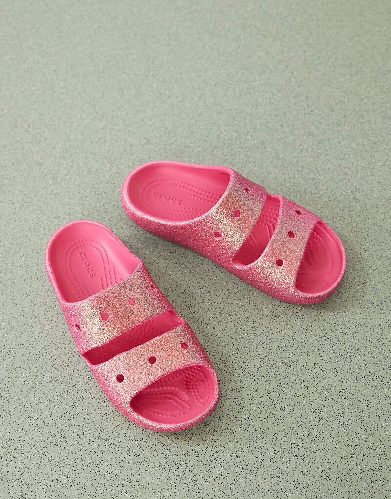 Сандалии Crocs Classic с переливающимися блестками розового цвета — фото 2