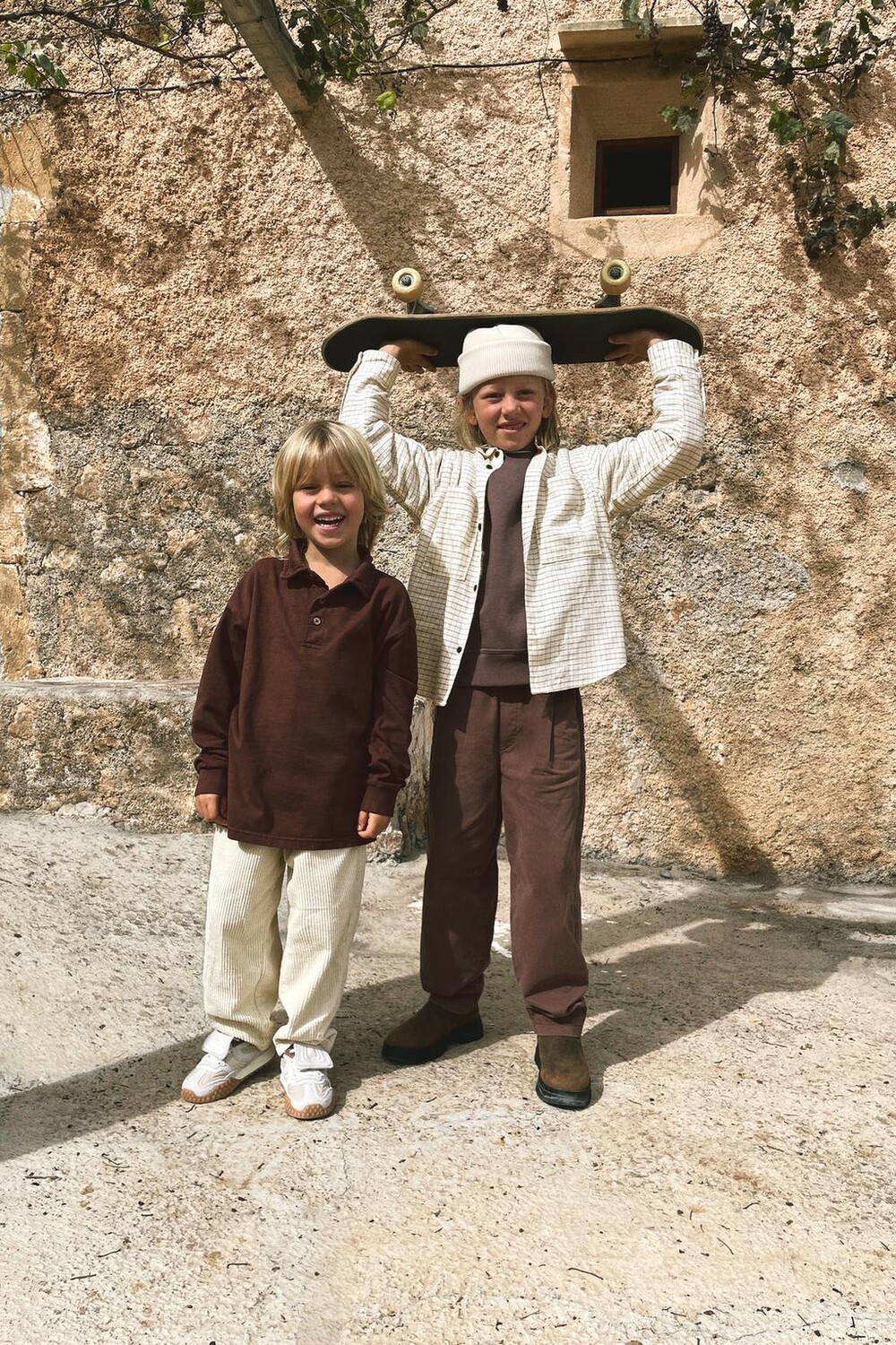 

Брюки balloon fit со складками ZARA, бордовый